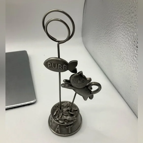 Cat Photo Display - Picture 3 of 5